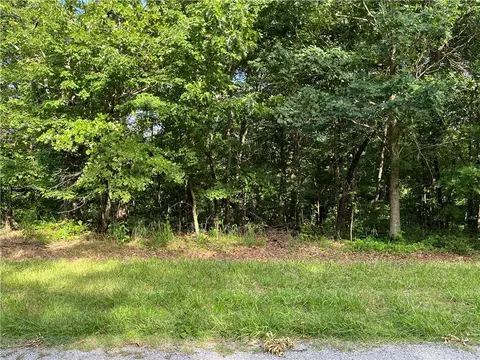 Ingleborough Drive, Bella Vista, AR 72715