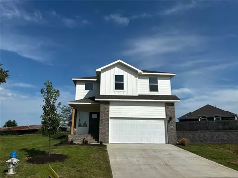 5300 Selah St, Springdale, AR 72764
