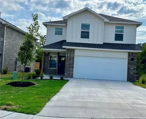 5695 Southwood Ave, Springdale, AR 72764