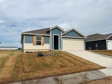 2006 N Fleetwood Ln, Siloam Springs, AR 72761