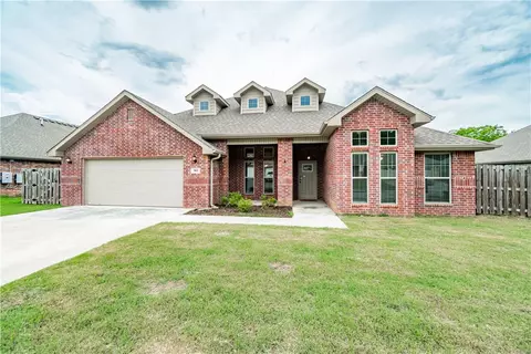 801 Fox Spur, Pea Ridge, AR 72751