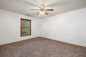 851 Elizabeth, Republic, MO 65738 photo 4