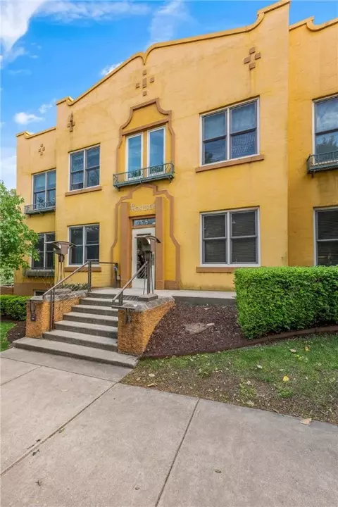 615 W Lafayette St #2, Fayetteville, AR 72701