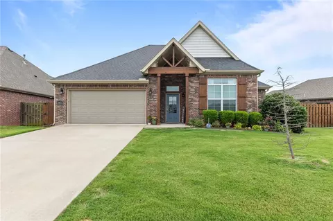 4473 Gibson St, Springdale, AR 72762