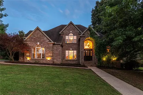 5317 N Yellow Brick Rd, Fayetteville, AR 72704