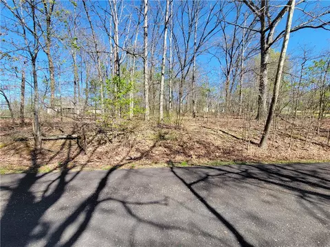 Newburgh Drive, Bella Vista, AR 72715