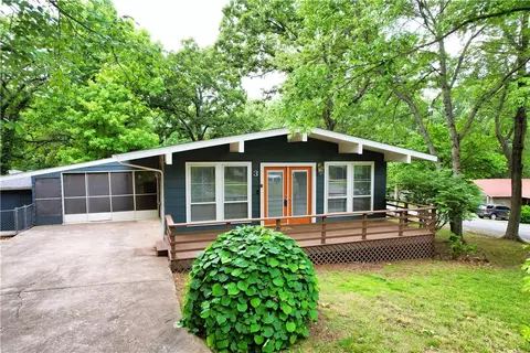 3 Cummings Ln, Bella Vista, AR 72715