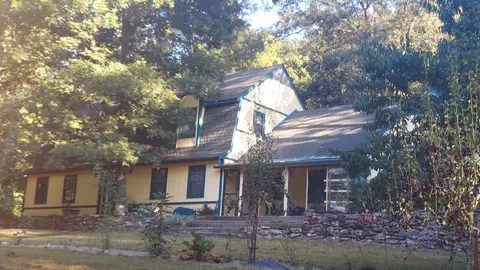358 Cambridge Ln, Yellville, AR 72687