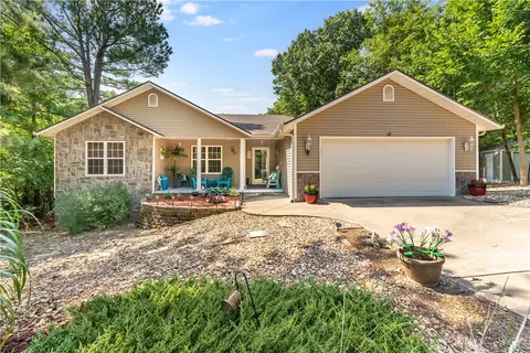 18 Castlebay Cir, Bella Vista, AR 72715