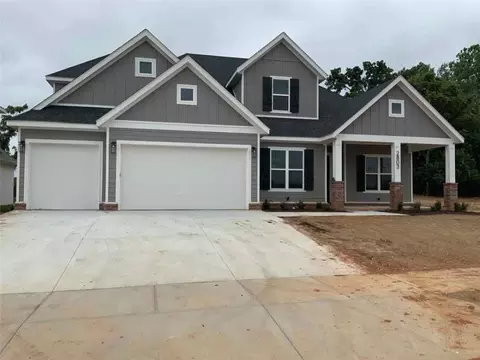 2803 Nova Ave, Lowell, AR 72745