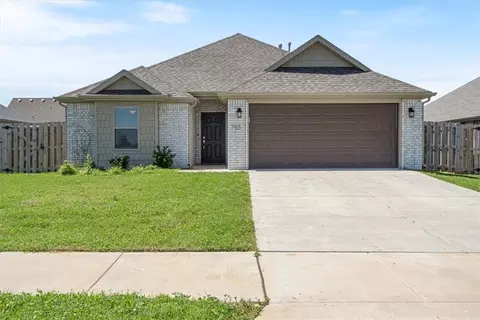 705 Quartzite Ave, Lowell, AR 72745
