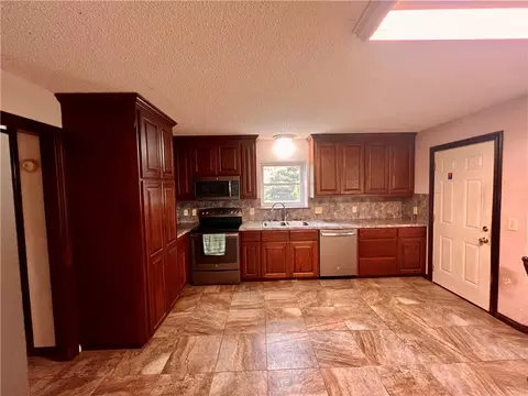 Kitchen - 3710 Highway 264, Lowell, AR 72745 photo 2 of 2