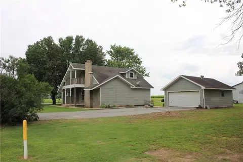Exterior - 3710 Highway 264, Lowell, AR 72745 photo 4 of 15