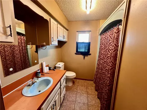 Bath - 3710 Highway 264, Lowell, AR 72745 photo 1 of 1