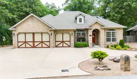 49 Witherby Dr, Bella Vista, AR 72714