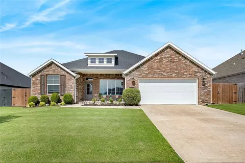 5729 W Cane Hill Dr, Fayetteville, AR 72704
