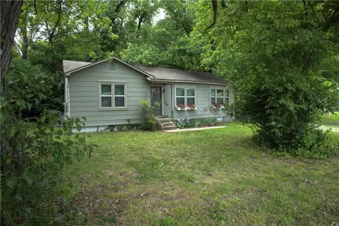 1843 N Garland Ave, Fayetteville, AR 72703