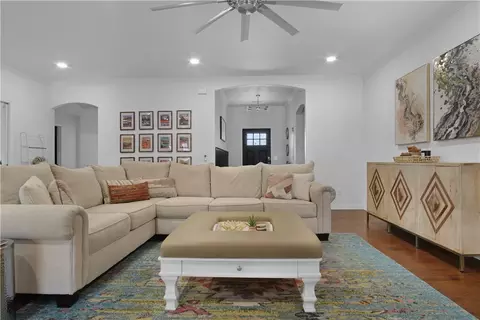 206 Devonshire Ave, Lowell, AR 72745 photo 5