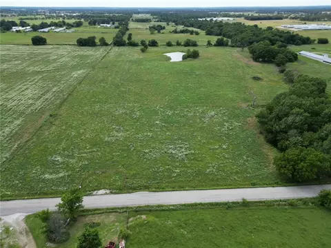 10353 Ruby Hall Rd, Gentry, AR 72734 photo 3