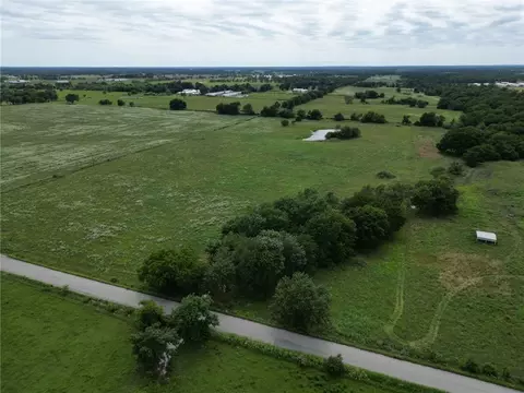 10353 Ruby Hall Rd, Gentry, AR 72734 photo 2