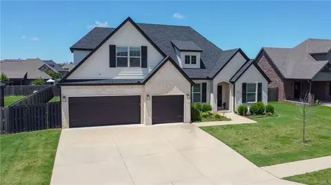 707 Via Perona Rd, Springdale, AR 72762