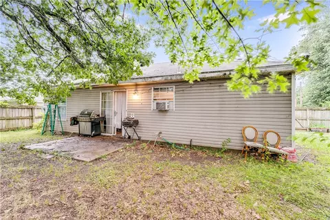 Exterior - 3575 Larch Pl, Springdale, AR 72764 photo 2 of 3