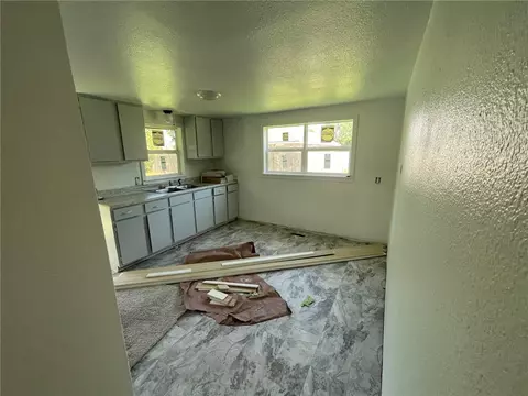 906 Powell St, Springdale, AR 72764 photo 4