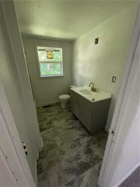 906 Powell St, Springdale, AR 72764 photo 7