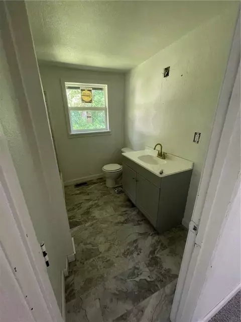 906 Powell St, Springdale, AR 72764 photo 6