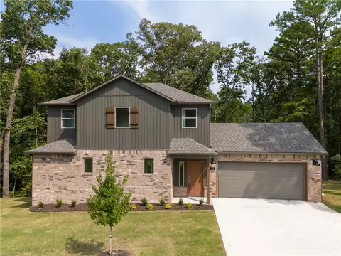 77 Bassingham Dr, Bella Vista, AR 72715