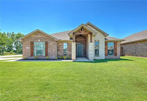 5901 NW Sherman St, Bentonville, AR 72713