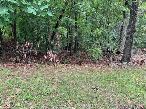 Ludlow Circle, Bella Vista, AR 72715