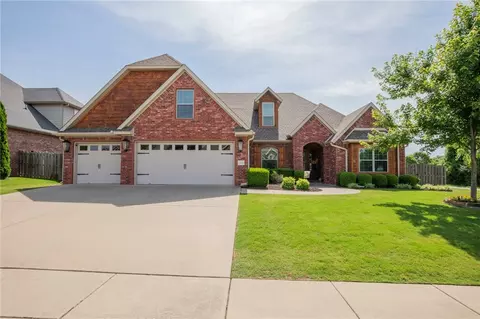 4608 Rockledge Dr, Fayetteville, AR 72764