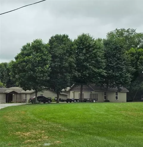 3300 Clyde Ln, Springdale, AR 72764