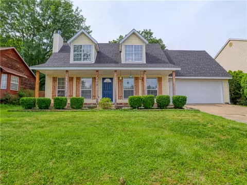 3005 E Setter St, Fayetteville, AR 72701
