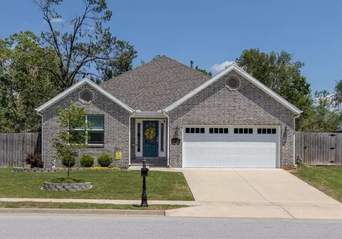 1615 S 11th Pl, Rogers, AR 72756