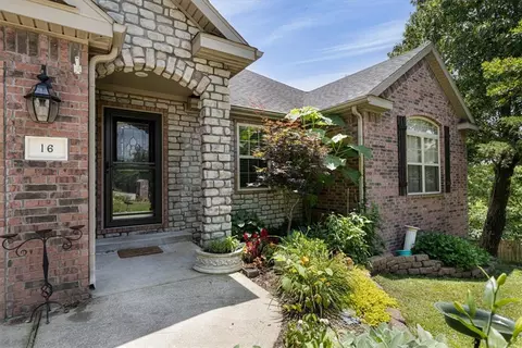 16 Euston Ln, Bella Vista, AR 72714