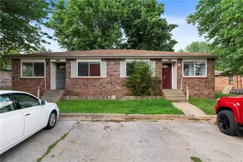 1025 Hendrix St, Rogers, AR 72756
