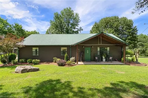 1949 Carter Ln, Alma, AR 72921