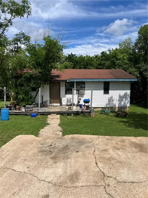 106 Ayers St, Summit, AR 72677