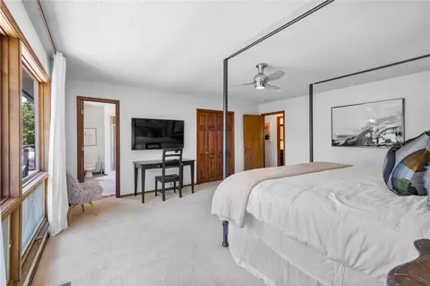Bedroom - 9605 Summers Rd, Rogers, AR 72756 photo 2 of 5