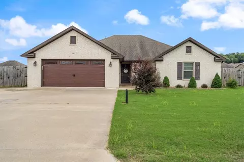1001 Red Oak St, Elkins, AR 72727