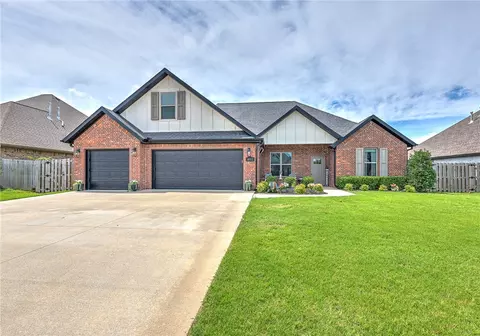 407 Tartaglia Ave, Springdale, AR 72762