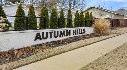 512 SW Autumn Hills Rd, Bentonville, AR 72712