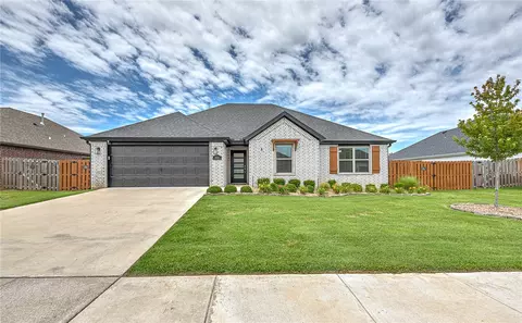 351 N Otoe St, Farmington, AR 72730