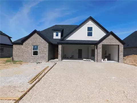 1175 Carrara St, Springdale, AR 72762
