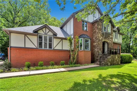 1717 Boulder Dr, Springdale, AR 72764