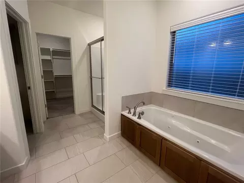 Bath - 441 Aster, Centerton, AR 72719 photo 3 of 4