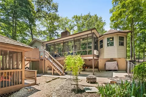 17 Coventry Dr, Bella Vista, AR 72714