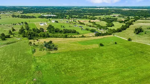 561 Bryant Rd, Highfill, AR 72734 photo 4